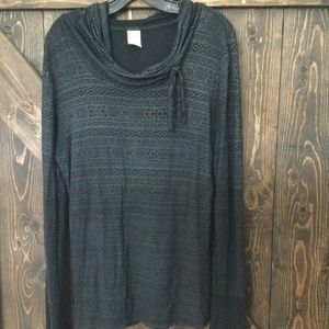 Long sleeve knit top